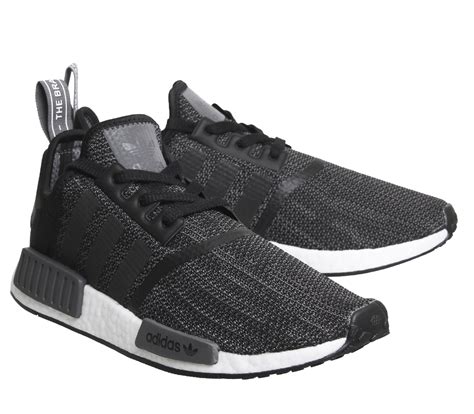 adidas nmd r1 schwarz rote sohle|Adidas NMD.